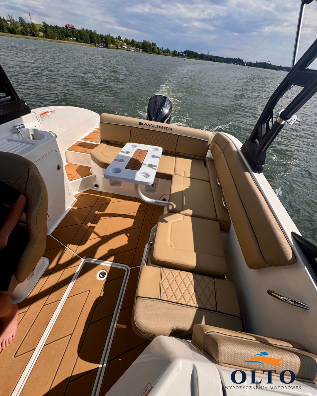 bayliner DX2200